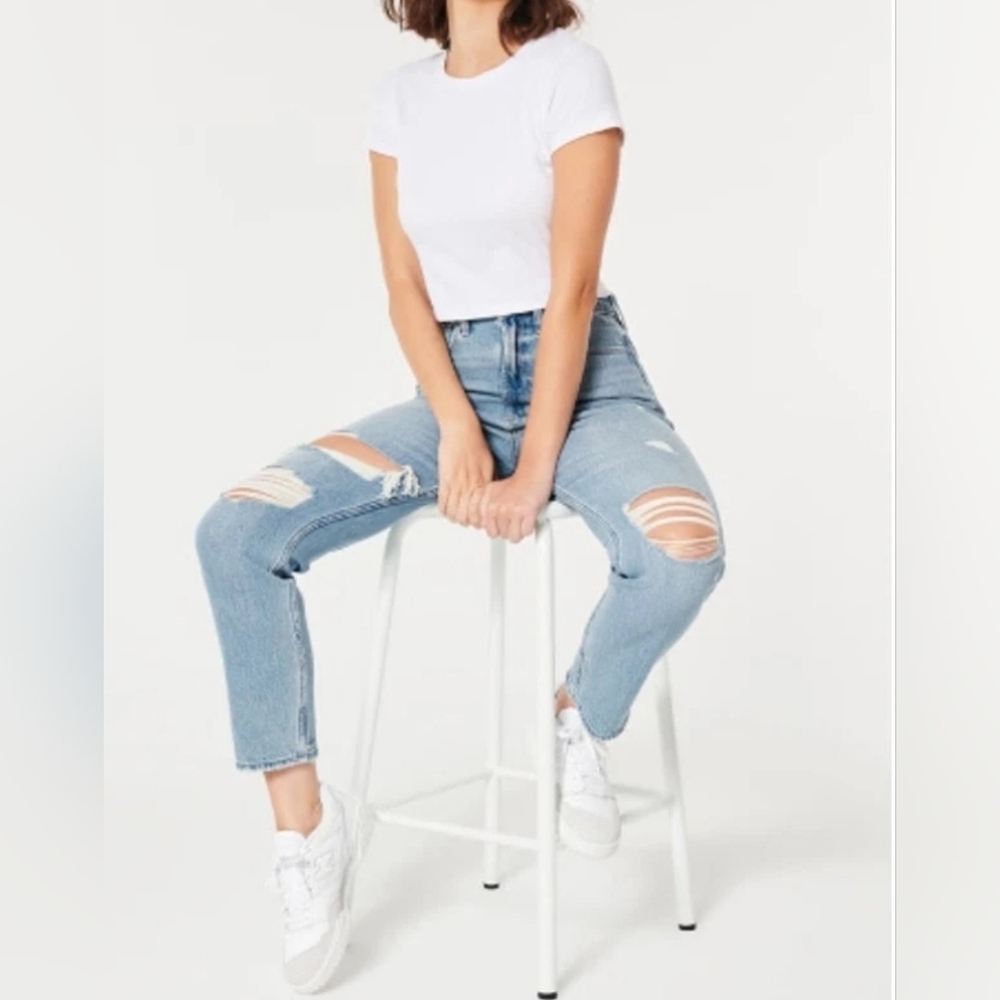 Hollister Curvy High Rise Mom Jean 29x25 9S